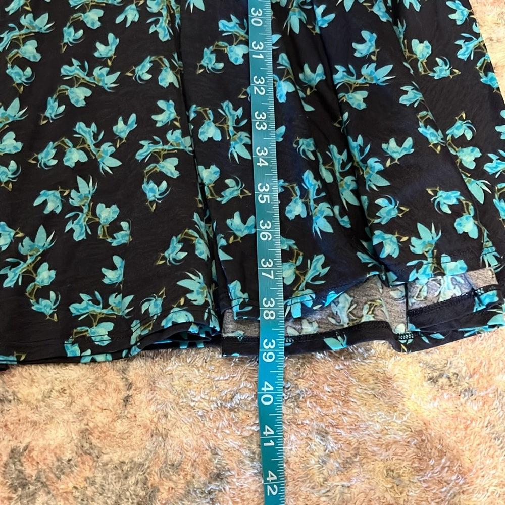 Lularoe Blue Floral Nicole Dress - Picture 7 of 7